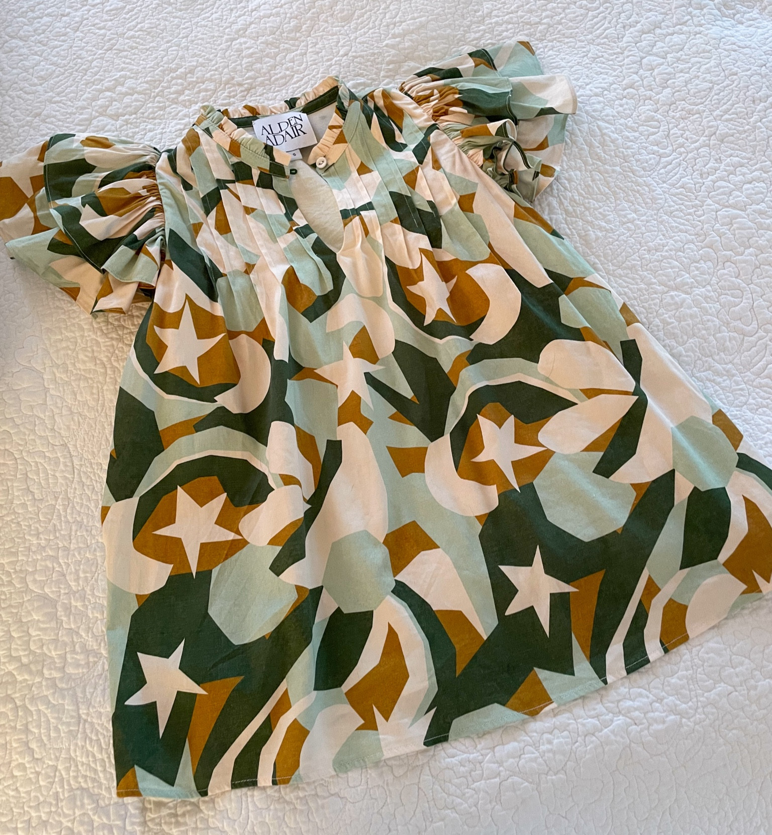 This made for the perfect St. Paddy’s Day top…50% off and available in most sizes! 

#LTKstyletip #LTKsalealert #LTKfindsunder100