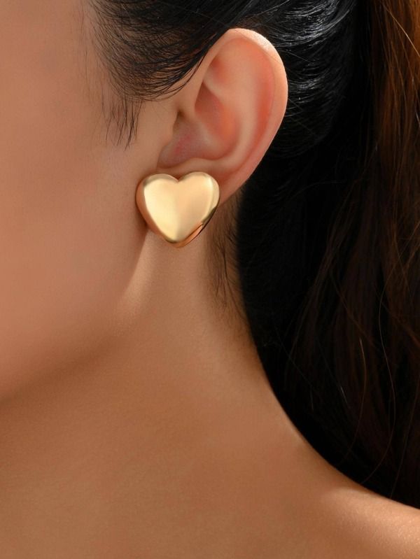 Heart Design Stud Earrings | SHEIN