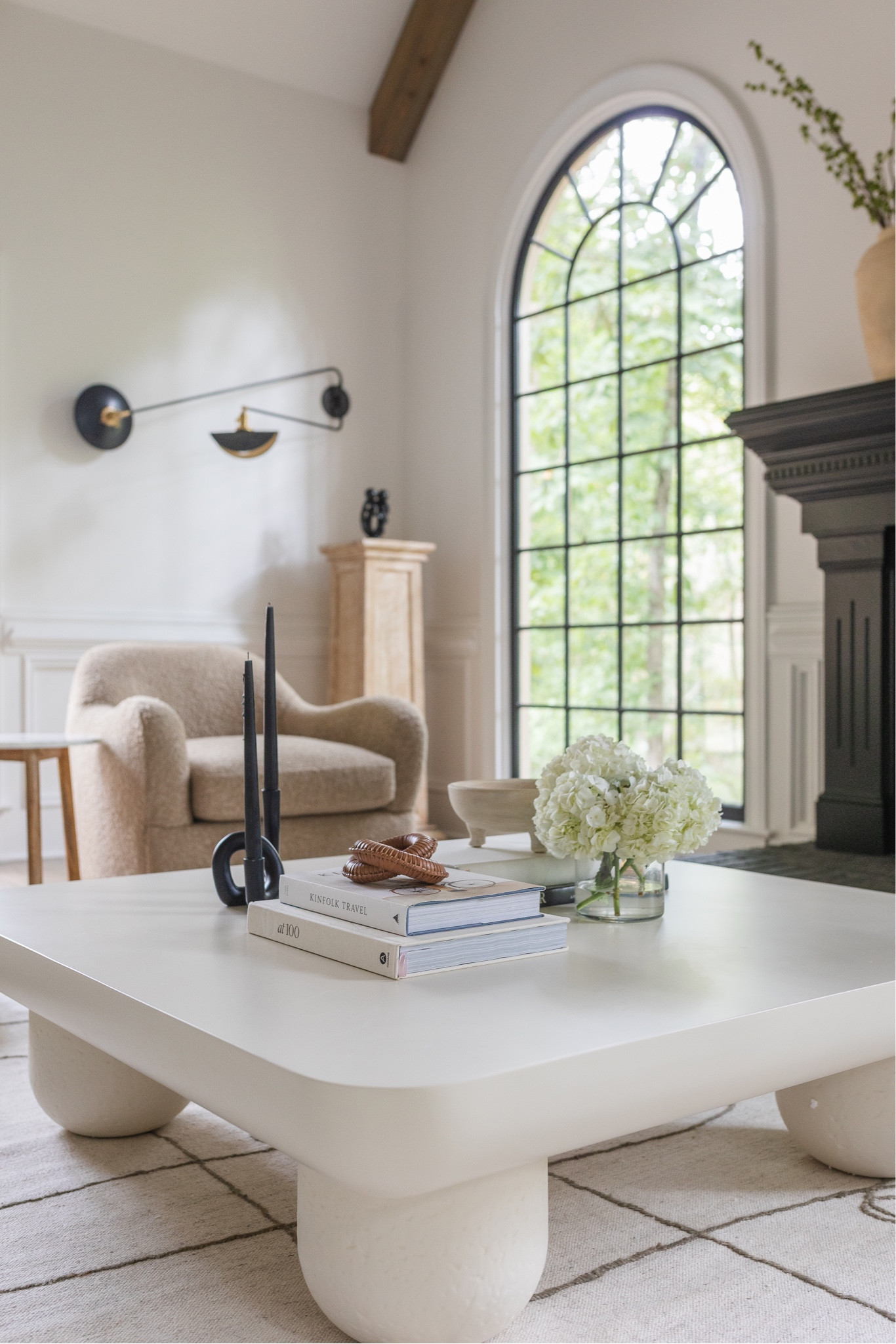 Coffee Table Decor, Transitional, Modern Decor, Coffee Table Books, Bowl, ceramic objects, Candle



#LTKfindsunder50 #LTKhome