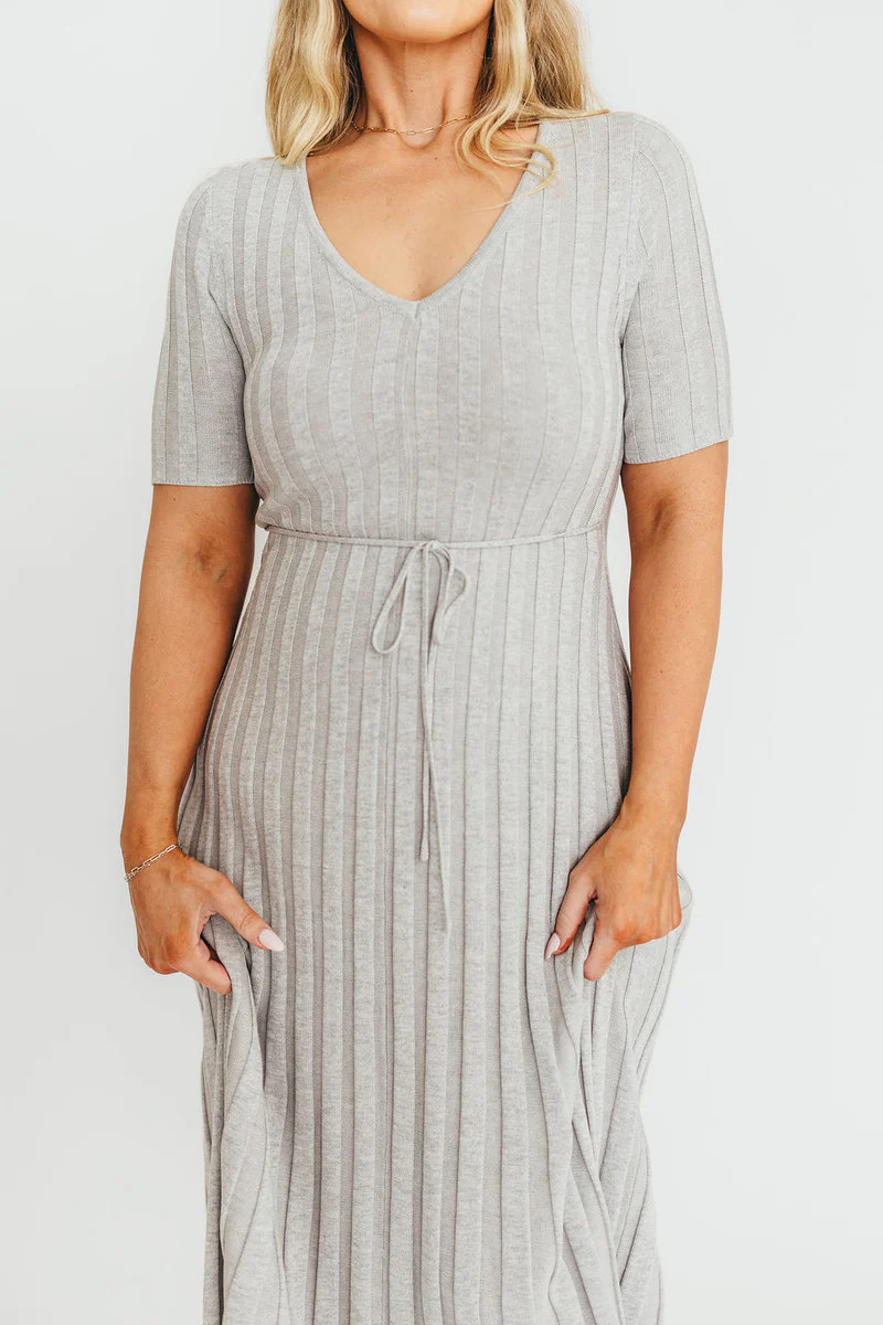 Oakley Ribbed Maxi Dress in Heather Grey -Bump Friendly | Worth Collective