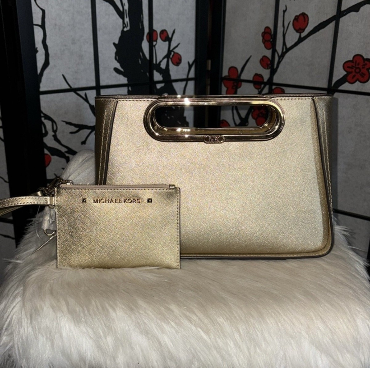 Michael Kors CHELSEA Convertible Clutch/KARLA Wristlet 2pc Set | eBay US