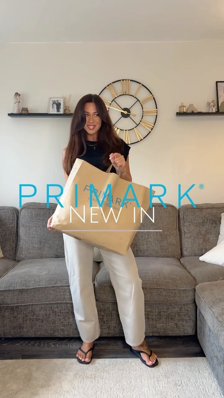 Transitional outfits from @primark 🍂 

SOO many gorgeous pieces in at the moment I could have got SO much! 

Let me know your fave in the comments 

#transitionaloutfits #highstreetstyle #afforɗablefashion #primania #primarkhaul