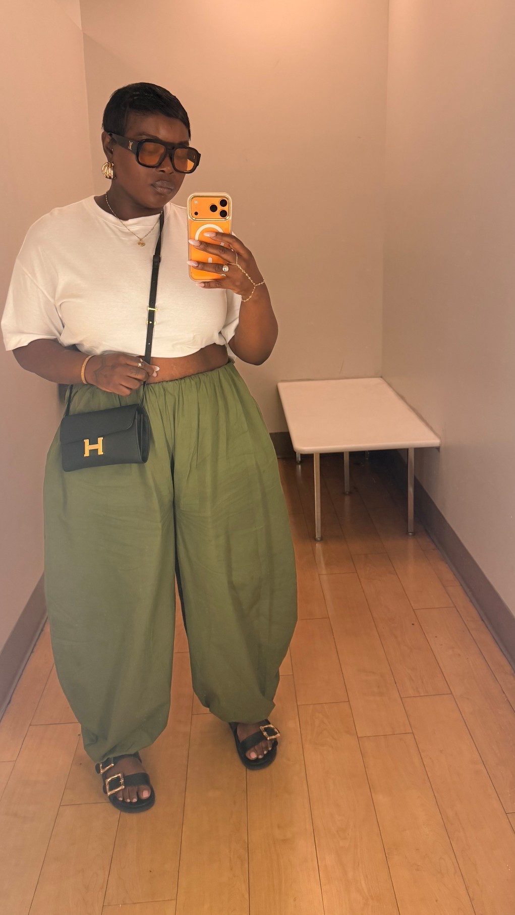 Ballon pants 10/10, tall girl friendly, wearing a Med ✨

#LTKootd #LTKSpringSale #LTKTall