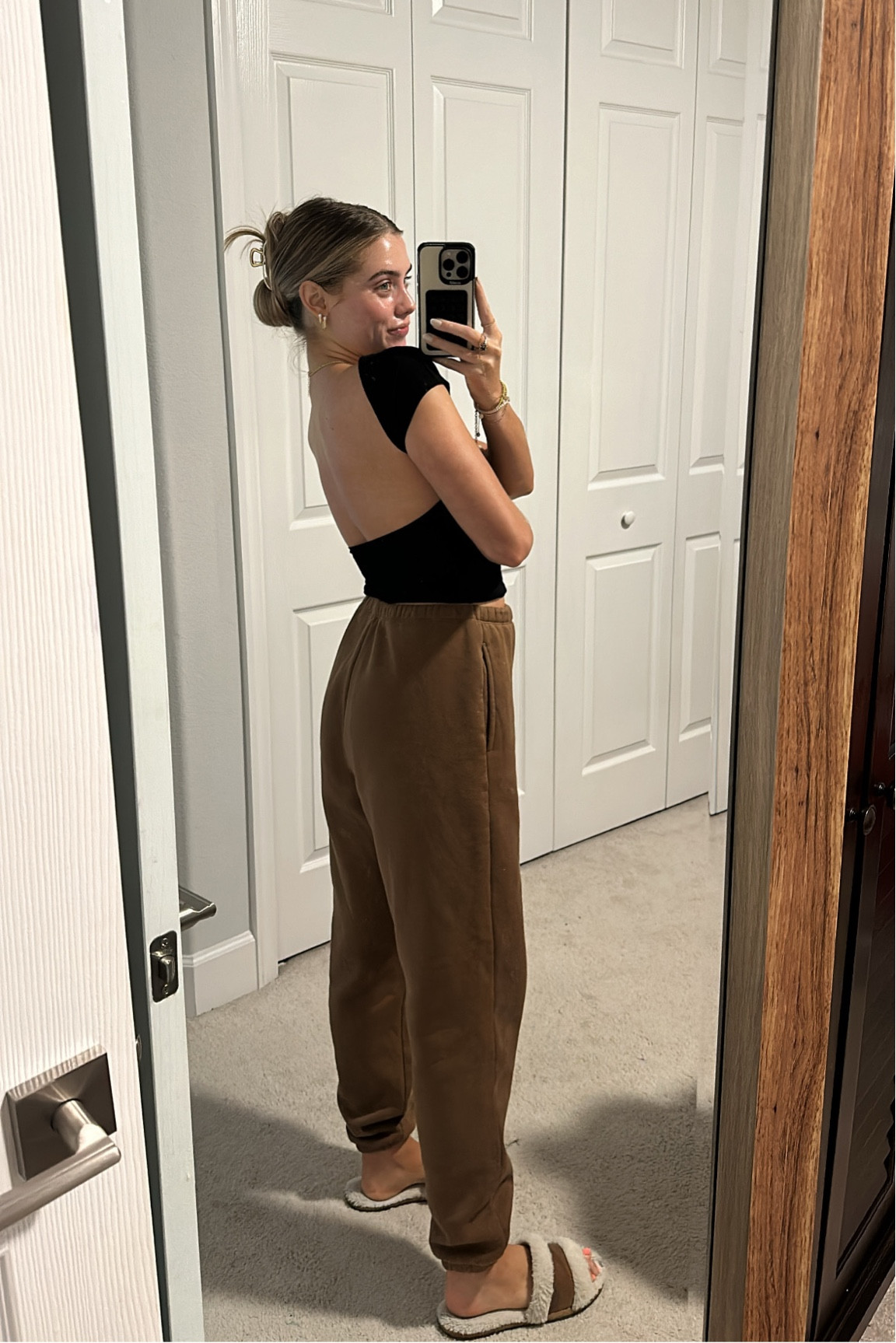 Nuuds sweatpants. Brown chocolate sweatpants. Koolabura slippers. Amazon. Amazon fashion. Backless Amazon fashion crop top. Comfy. Loungewear  

#LTKshoecrush #LTKU #LTKfindsunder50