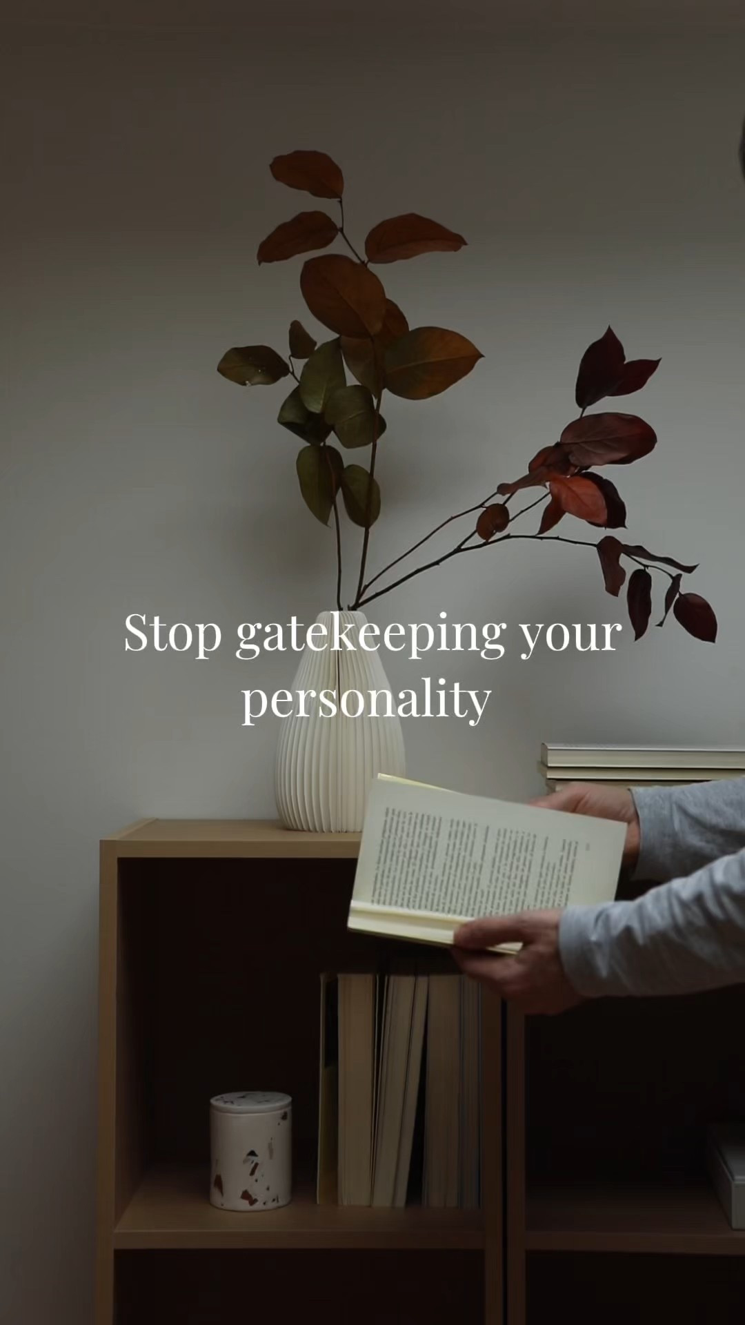 Minimal doesn't mean personality free - do you agree or disagree? 

#LTKvlog #LTKstorytime #LTKHome