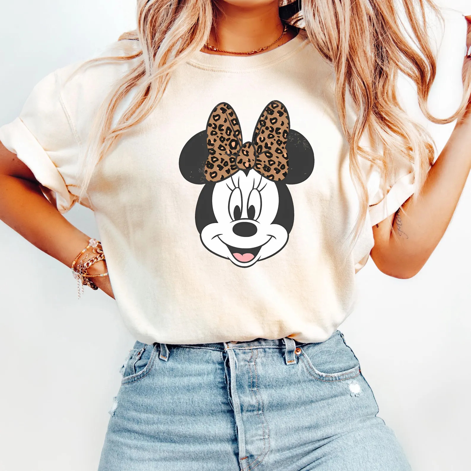 Comfort Colors® Leopard Bow Minnie T-Shirt, Minnie Safari Shirt, Safari Shirt, Minnie Mouse Shir... | Etsy (Global)