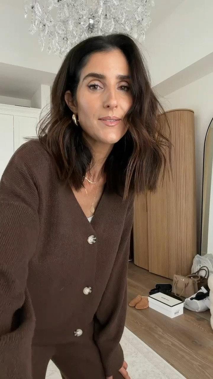 This matching set from target is so cozy and of course I had to pick it up in grey as well. I’m just shy of 5-7” wearing the size small top and XS bottoms #stylinbyaylin #aylin #target #matchingset 

#LTKHoliday #LTKootd #LTKGiftGuide