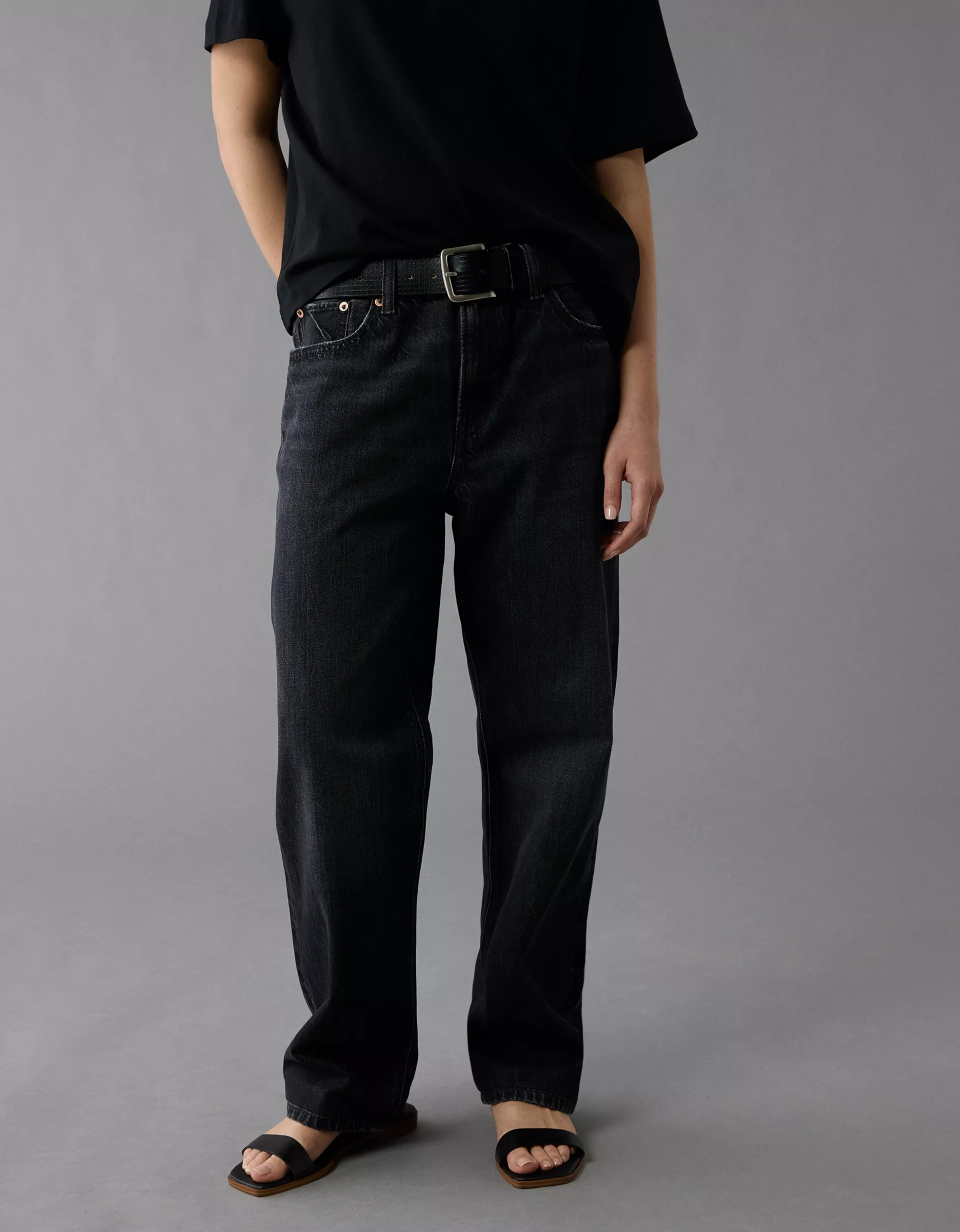 AE Low-Rise Baggy Straight Jean | American Eagle Outfitters (US & CA)