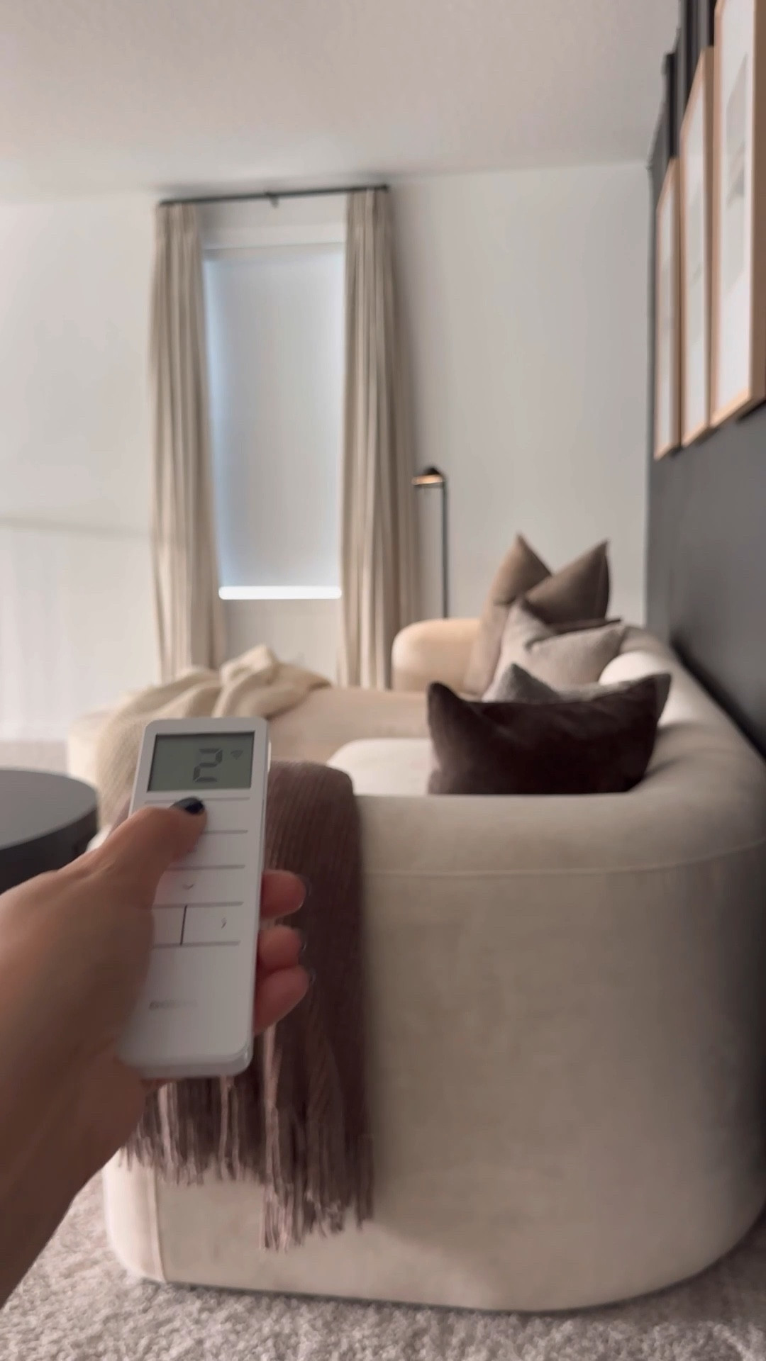 These blinds are a game changer! Remote control window shades can also be connected to your Google or Alexa for voice commands. Available in different colors 🤍



Home
Home decor
Window binds
Window shades
Roman shades 
Automatic shades
Tokblinds
2025 

#LTKHome