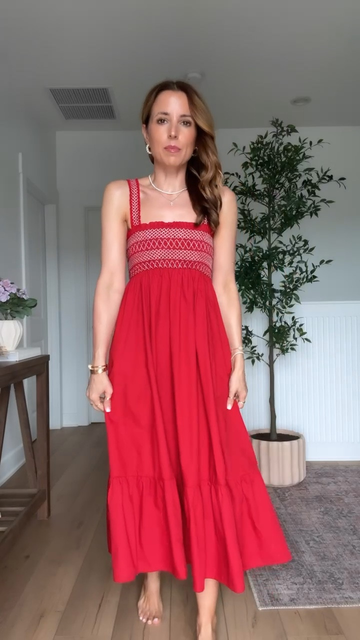 New convertible midi dress! Can remove straps to wear it strapless or as a skirt. XXS petite. 4th of July outfit. Memorial Day weekend. Summer outfit. Summer dress. Vacation outfit. Resort outfit.


#LTKSwim #LTKootd #LTKTravel