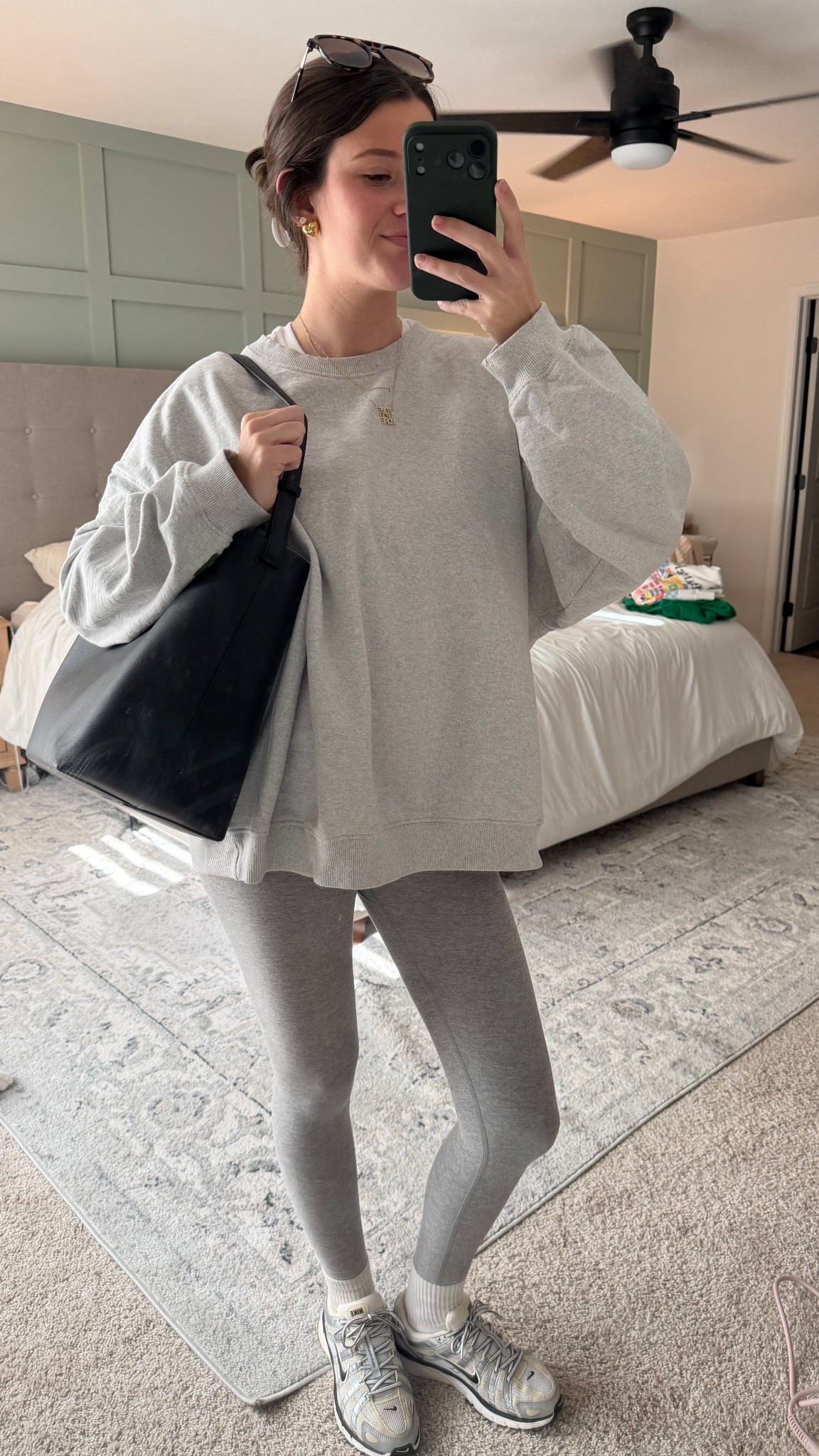 Monday ootd

Crew: xs/s
Leggings: small
Shoes: tts 

#LTKgrwm #LTKootd #LTKmomlife