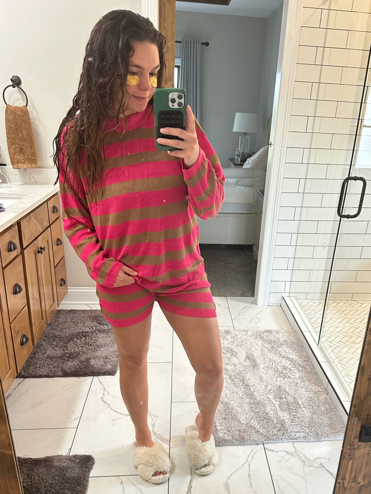 Monday recovery day. Lounge day. Self care day. My favorite lounge outfit. Amazon outfit. Fall loungewear 

#LTKMidsize #LTKSeasonal #LTKHome