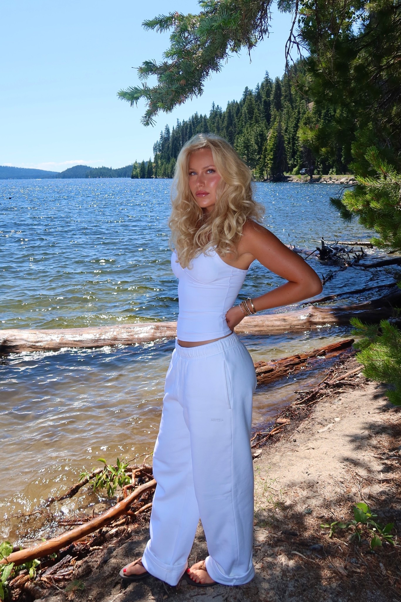 ALL MY NEW ARITZIA LOUNGEWEAR 👼🏼🤍

#LTKSaleAlert #LTKSeasonal #LTKActive