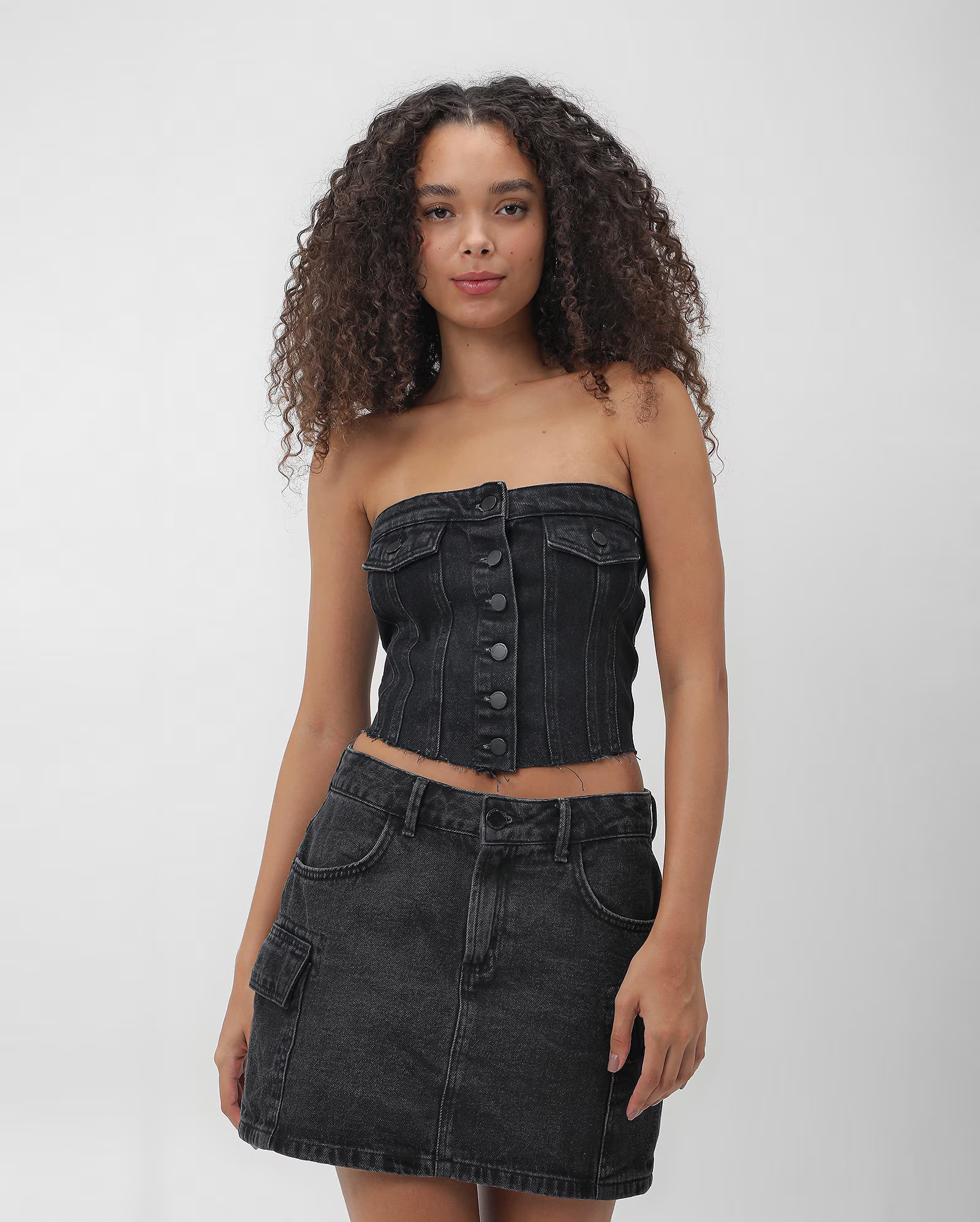 Corset black jeans com botões | Pool Jeans by Riachuelo | Riachuelo (BR)