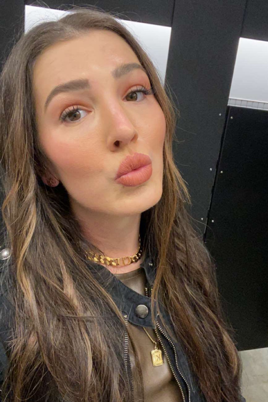 Don’t forget all your beauty must haves at the #sephorasale 😍😘

#LTKFind #LTKBeautySale #LTKsalealert