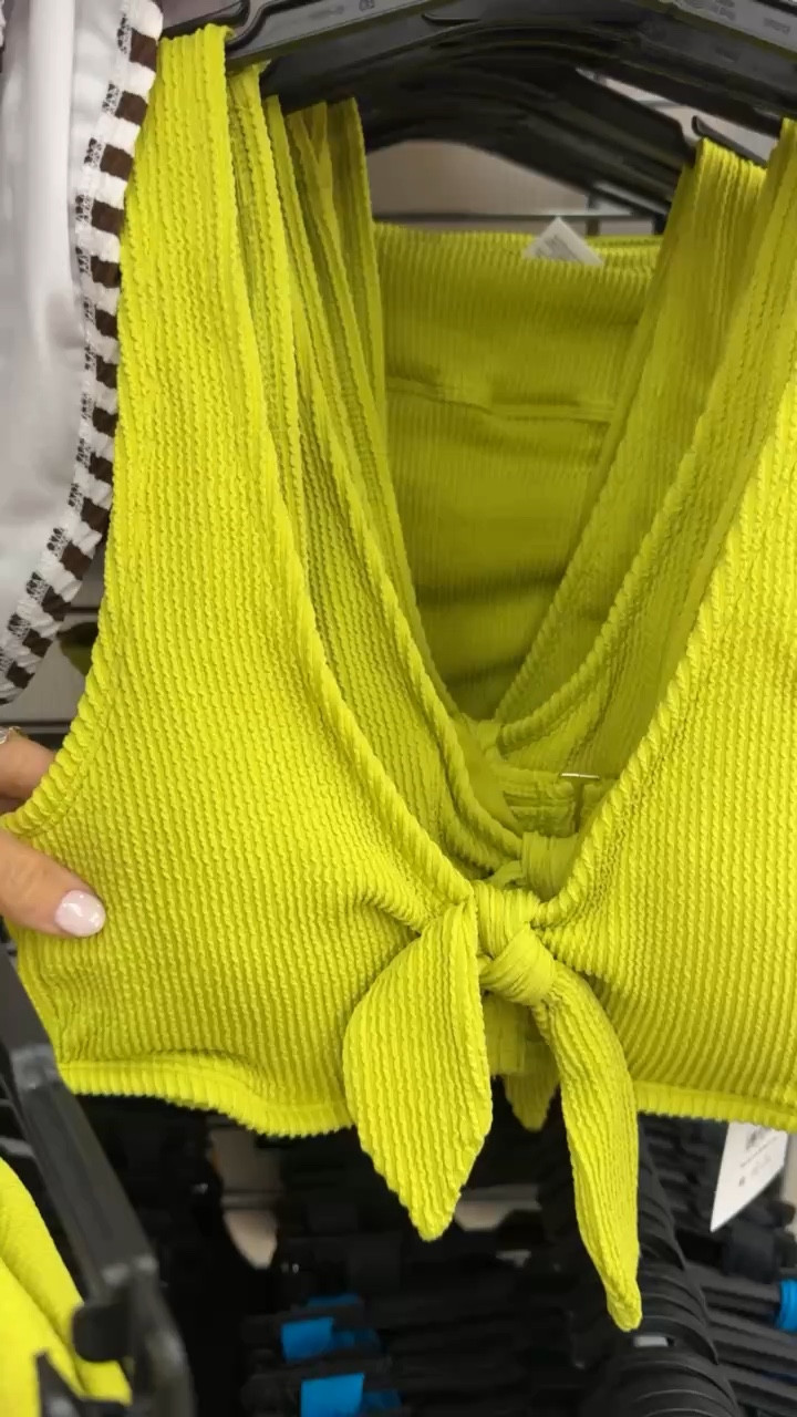 this walmart swimsuit is SO good… obsessed with this color for summer 💛

walmart swimsuit, affordable swimwear, one piece swimsuit, bikini set walmart, summer swim outfit, budget friendly fashion

#walmartfinds #swimsuitseason #ltkunder50 #affordablefashion #beachstyle #summerstyle #poolday
