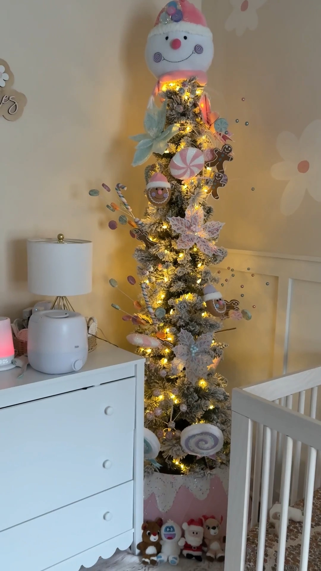 Most of my decorations are from Hobby Lobby and a Christmas store in Pigeon Forge TN so I can’t link, but I hope this helps with inspo! 💗 🎄 

#LTKHoliday #LTKSeasonal #LTKHome