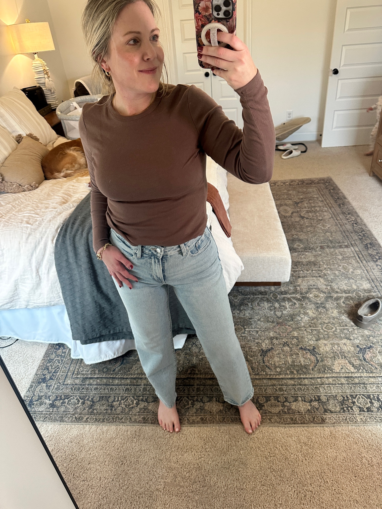 Postpartum friendly jeans that are only $20 (!!), great for this season between sizes. I’m 5’6” 170# and wearing a size 8. #postpartumclothes #midsizefashion #momjeans #highwaistjeans 

#LTKmomlife #LTKFindsUnder50