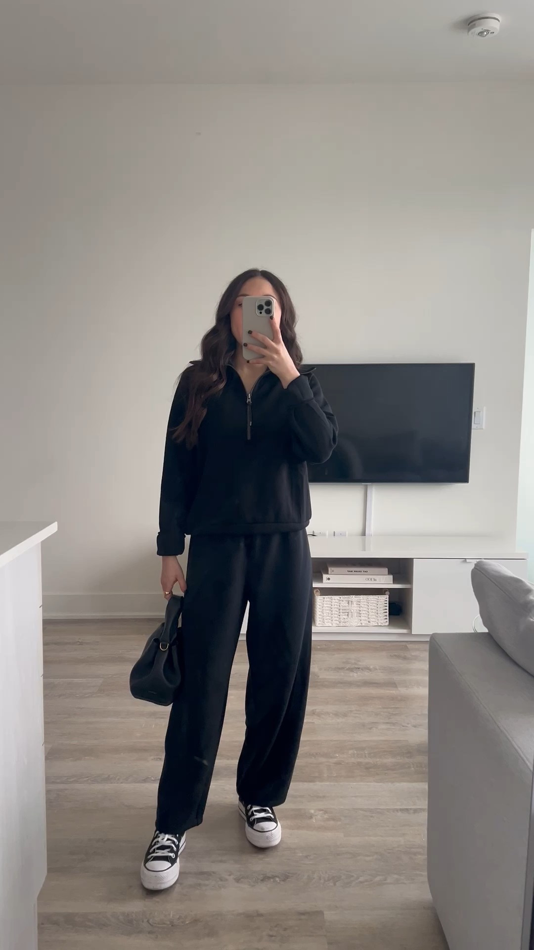 I’m a huge fan of @Spanx because they offer high-quality pieces with petite inseam options. At 4’11, it’s so hard for me to find pants that aren’t way too long, but these Air Essentials Barrel Pants (in the petite inseam) are the perfect length and fit my waist so well. The Air Essentials fabric is ultra-soft while still lightweight and breathable. Paired with the Air Essentials Half Zip, this set is the perfect elevated loungewear look for running errands or relaxing at home. Make sure you use code “LAURENDOMXSPANX” for 15% first purchase + free shipping (excluding sale) 

#spanxpartner 

#LTKcanada #LTKpetite