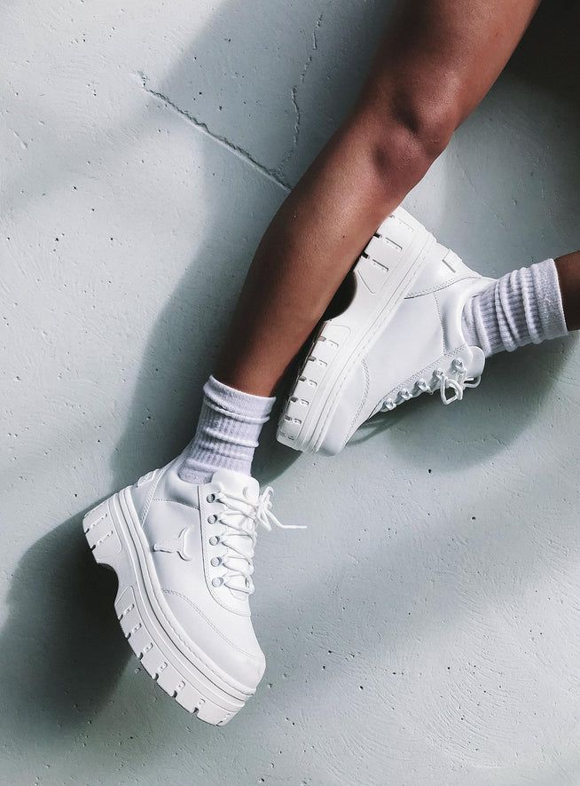 Windsor Smith Lux Sneakers White | Princess Polly US