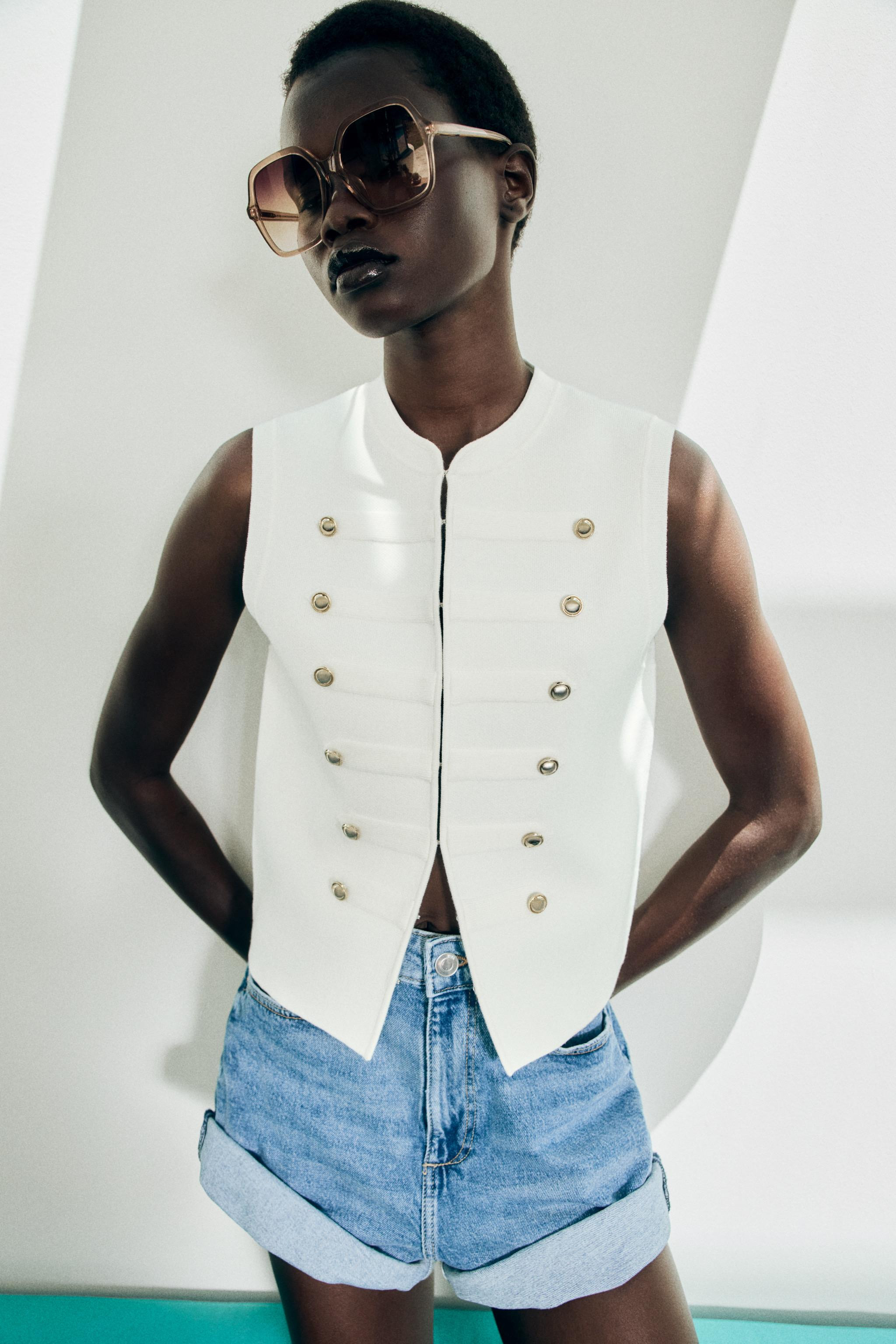 BUTTON VEST TOP | Zara US
