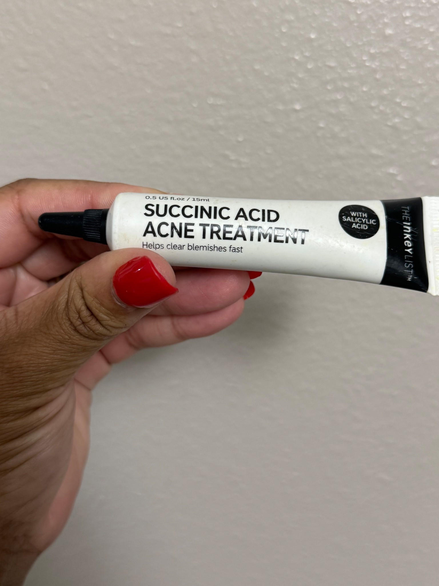 If you deal with random breakouts like I do… you need a good spot treatment, and this one has been in rotation: The INKEY List Succinic Acid Acne Treatment 🤍

I like products that actually work but don’t feel harsh on my skin, and this one hits that balance. It targets breakouts while still being gentle enough to use without drying everything out.

Why I love it:
• Helps reduce active breakouts and redness  
• Targets clogged pores without being too harsh  
• Lightweight cream formula (not drying like some spot treatments)  
• Can be used under makeup or during the day  
• Affordable but still effective  

I use it as a spot treatment when I feel a breakout coming, and it helps calm everything down without irritating my skin.

It’s one of those lowkey staples that just gets the job done ✨

Linked it in my LTK 🤍

#LTKselfcare #LTKBeauty
