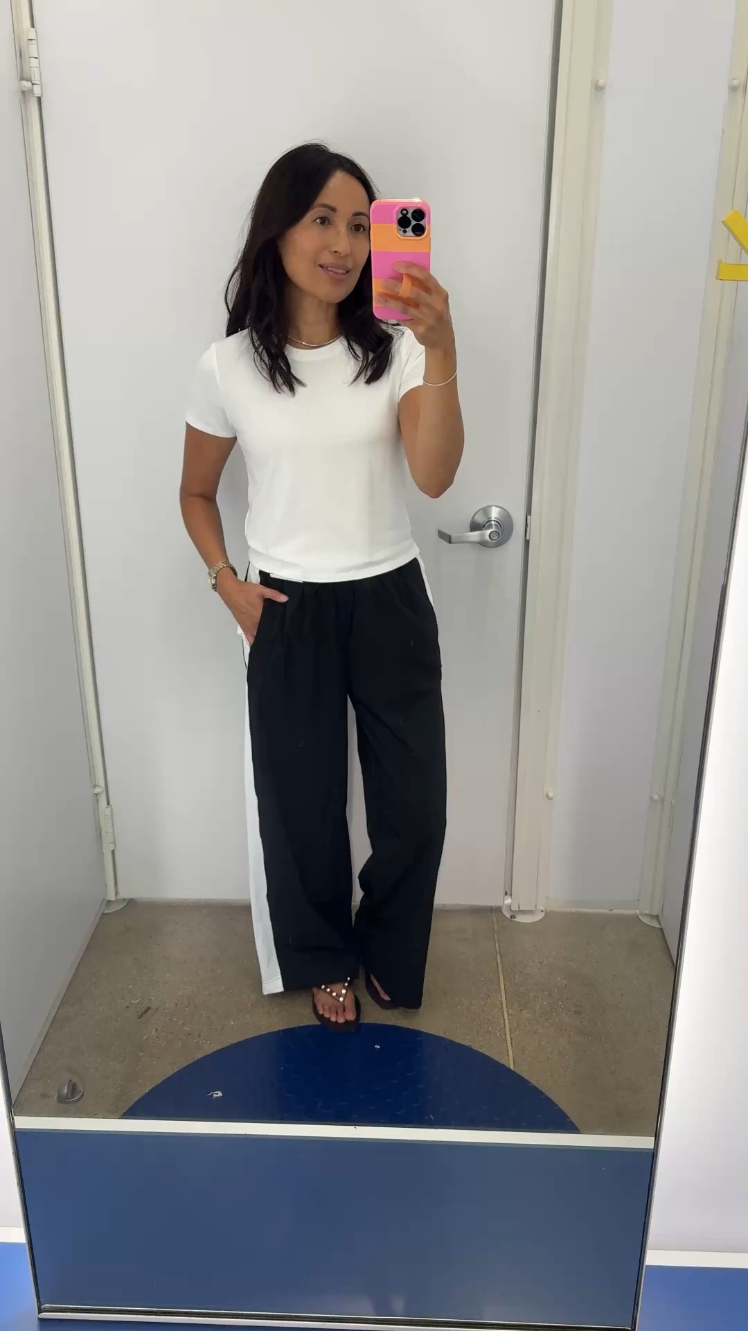 Weekend outfit. Sporty outfit. Activewear. Track pants. True to size. Relaxed wide leg style.

#LTKOver40 #LTKActive