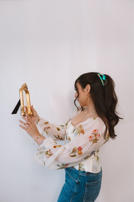 #AD Cute Spring / Summer Hairstyle idea 🌸 I created this half up look with this pretty claw clip from @goodyhair x @MORGANHARPERNICHOLS collection 🤩 I tried a new trick that helped get a voluminous look and you'll probably see my hair like the more often. You can now shop the collection at @Target 💗#GoodyxMHN @TargetStyle

#LTKstyletip #LTKbeauty #LTKSpringSale