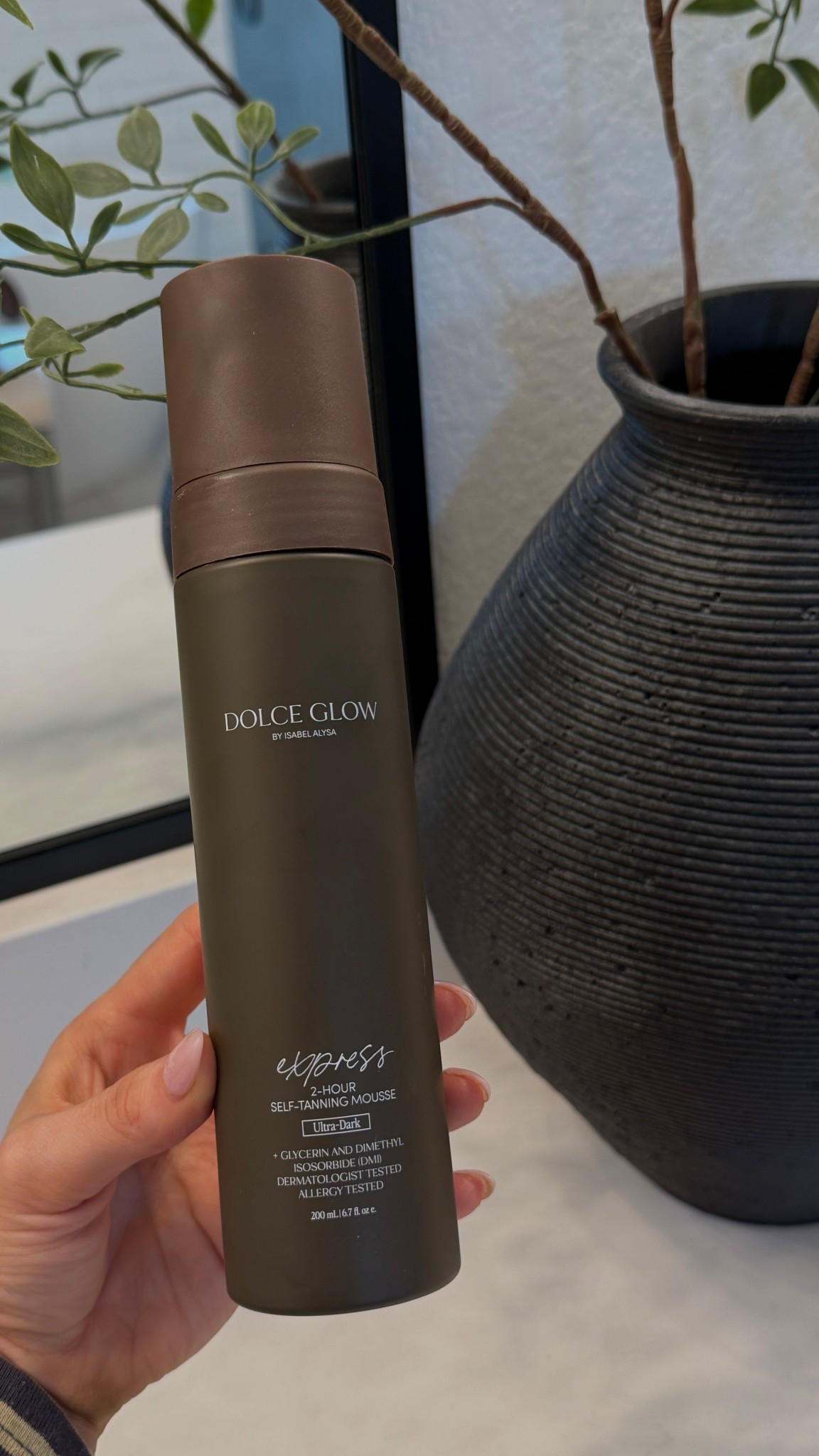 self tanner, this applied so evenly & had a nice scent!