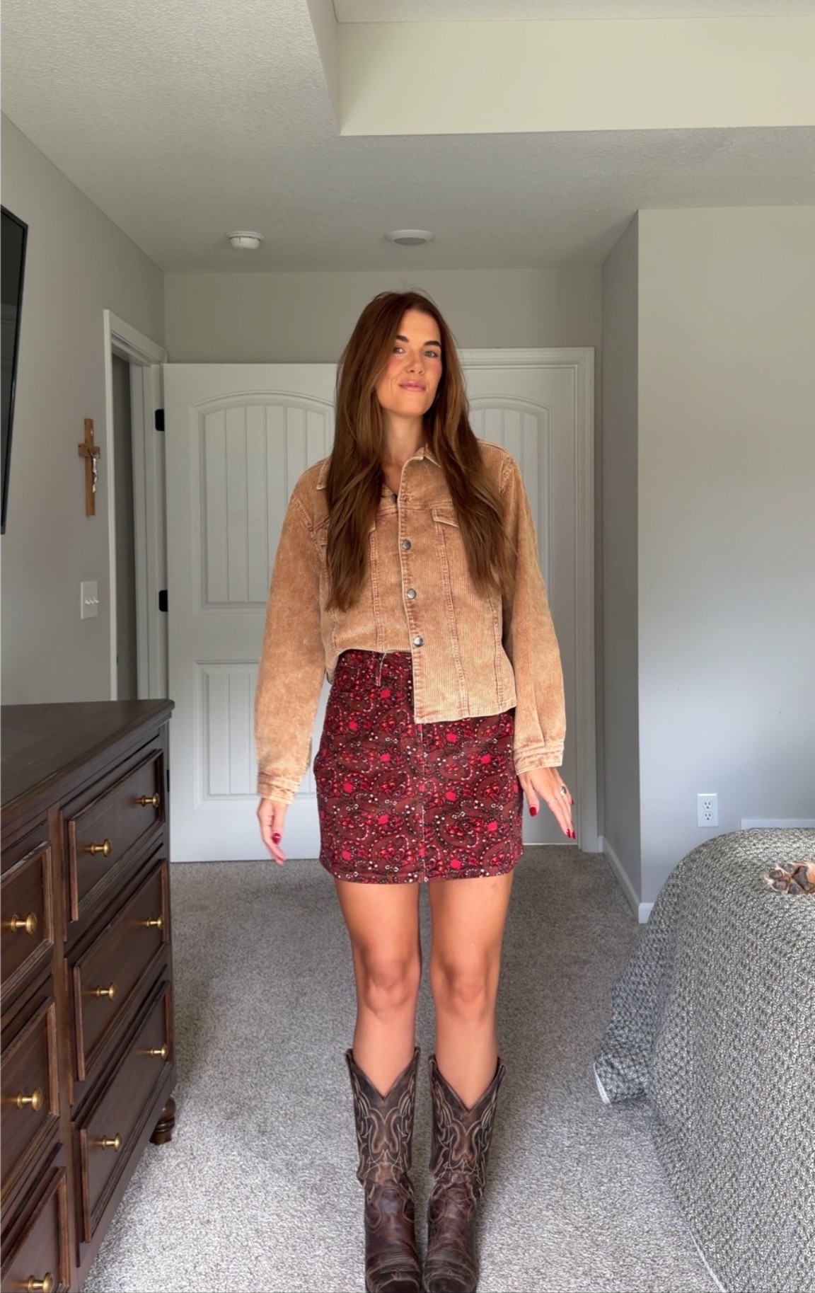 walmart outfit for fall! size small in top and 4 in skirt