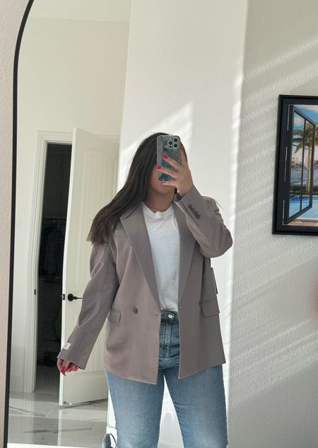 Okay this oversized blazer is SO GOOD!!!! it’s the perfect fit, love the color and it just feels like great quality! 

#LTKFindsUnder100 #LTKFindsUnder50 #LTKStyleTip