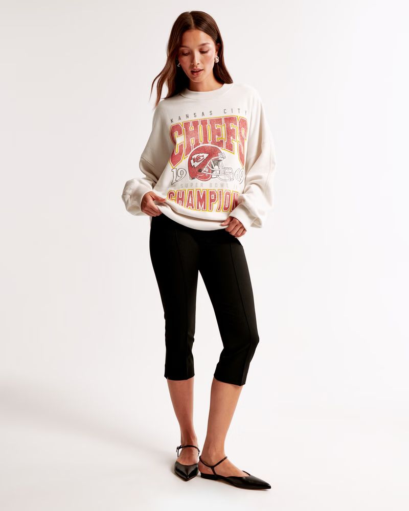 Kansas City Chiefs Graphic Oversized Sunday Crew | Abercrombie & Fitch (US)