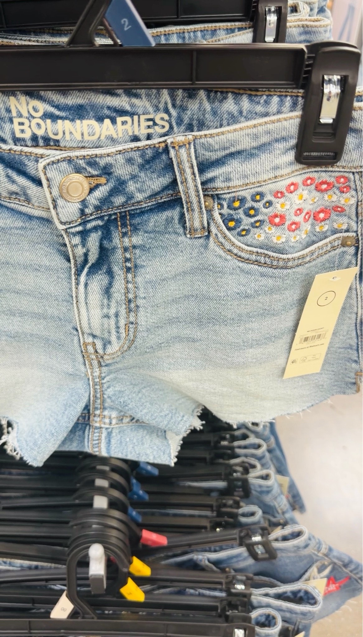 I love the detailing on these shorts! #walmart #walmartfashion

#LTKgrwm #LTKdayinmylife #LTKootd