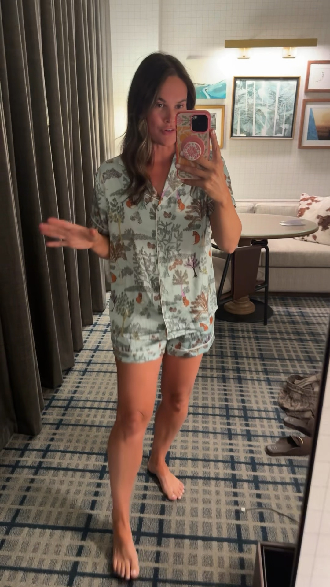 My favorite pajama set from @Walmart! Feels so luxe!

#LTKCon #LTKootd #LTKmorningroutine