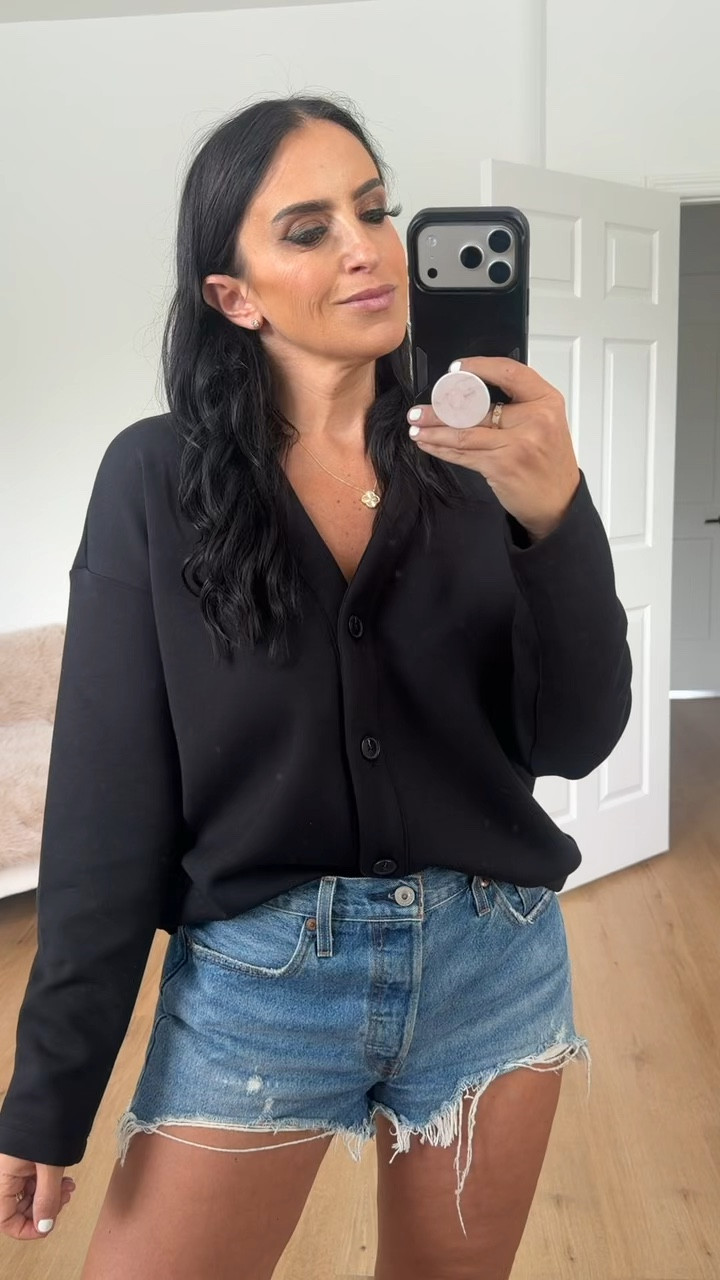 Spanx Air Essentials Cardigan- Im wearing a size Medium.
