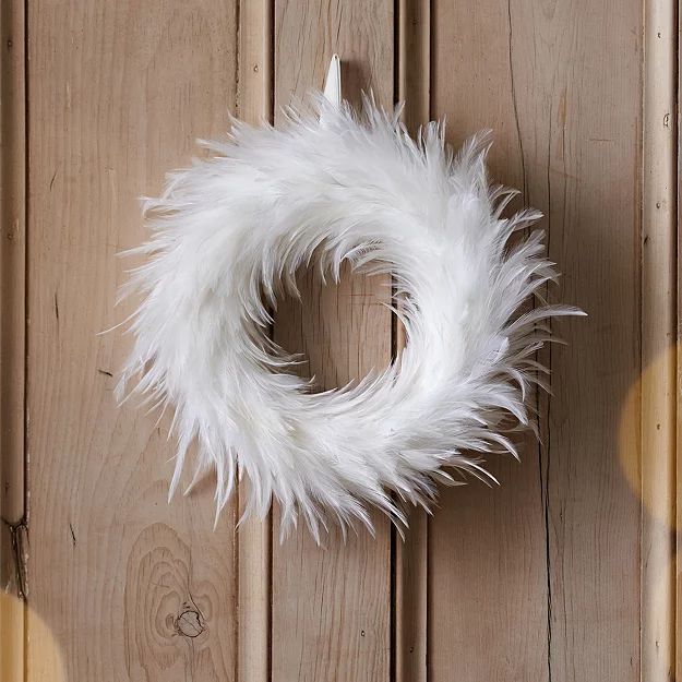 White Feather Wreath – 40cm
    
            
    


            
                
            ... | The White Company (UK)
