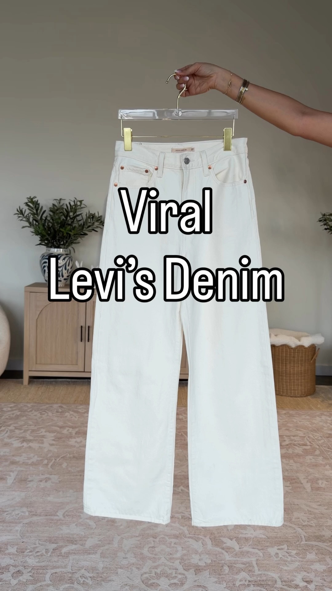 This @Zara  chocolate brown jacket is the perfect spring addition 
Wearing a small 
@Levi's viral denim- 27/32
The perfect blue loafer  

#LTKmomlife #LTKOver40 #LTKU