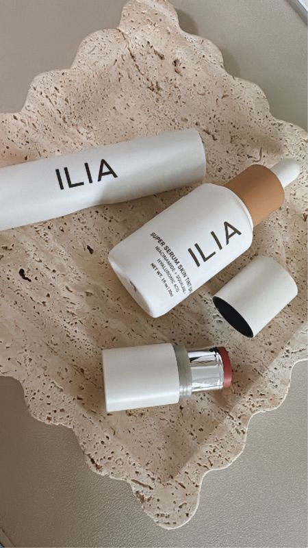 Ilia makeup tryouts this month 

Ilia super serum skin tint ( Bom Bom) 
Ilia skin rewind complexion stick  (Tupelo)
Ilia multi-stick (Whisper)

#LTKover40 #LTKGiftGuide #LTKbeauty