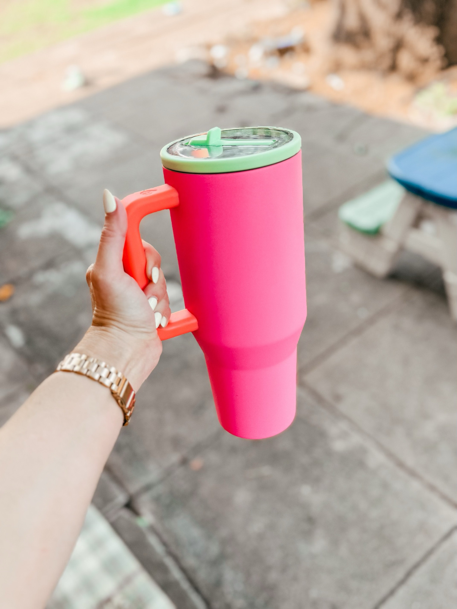 The HYDROJUG I’m Loving lately - Summer tumbler 

#LTKSeasonal #LTKActive #LTKGiftGuide
