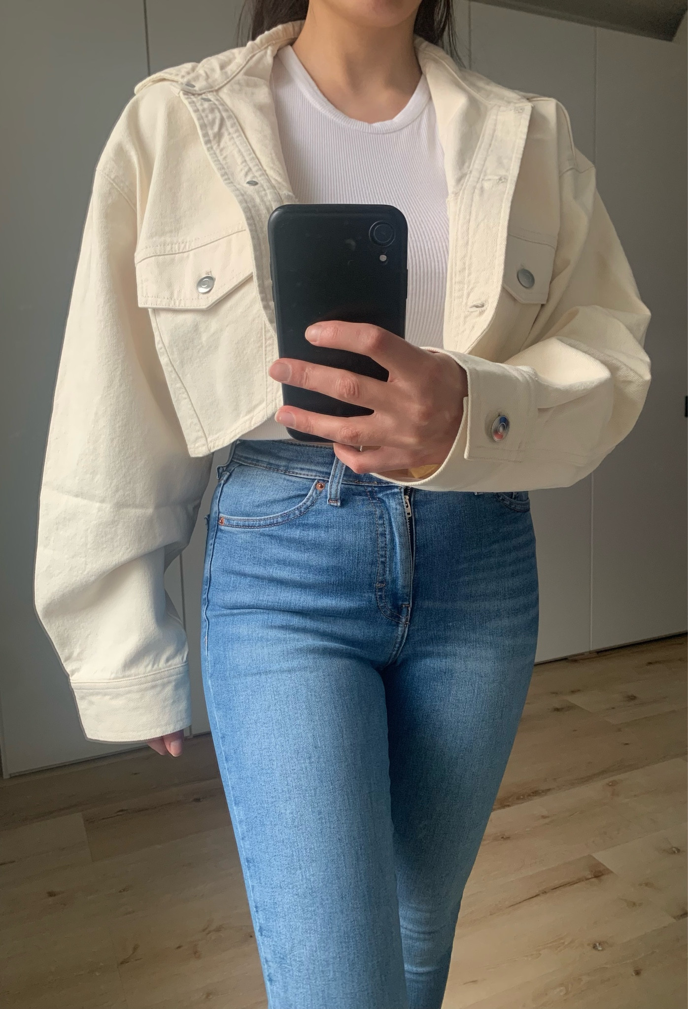 Ready for spring outfits. 
Cropped jeans jacket in Creme 🤍

#LTKFind #LTKstyletip #LTKunder100