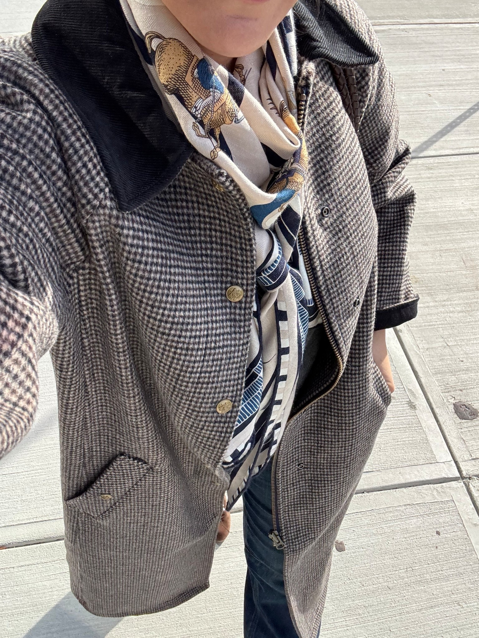Wool Houndstooth coat with corduroy collar and cuffs 

Wearing size XS 

#LTKStyleTip