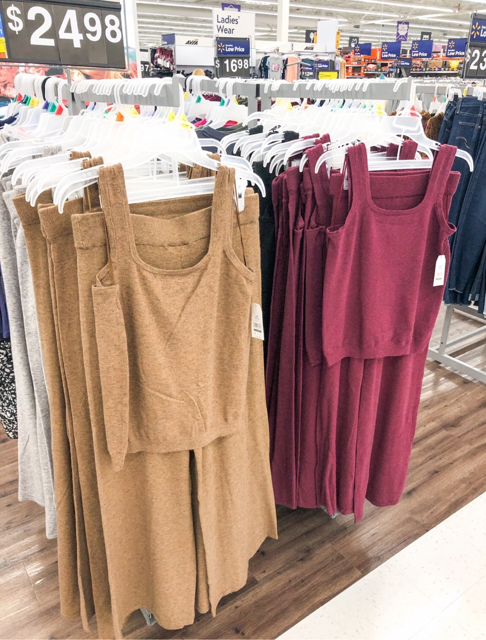 These super popular sweater tank & wide leg loungewear sets are back again this year! 






Walmart. Walmart fashion. Walmart style. Walmart finds. Loungewear. Loungefly. Lounge set. Matching sets. Cozy. Two piece set. Time and Tru. No boundaries. Scoop. New arrivals. Fall fashion. Fall style. Fall finds.

#LTKunder50 #LTKunder100 #LTKstyletip