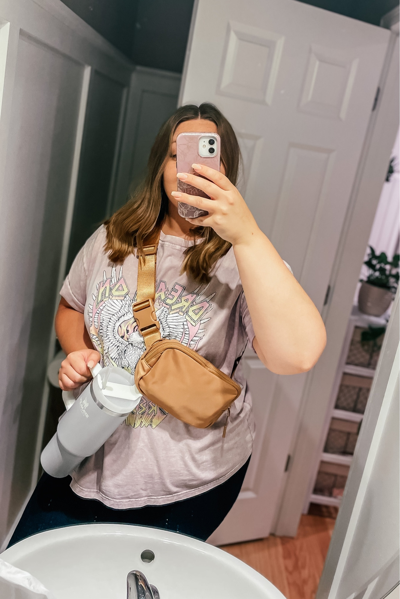 Found this cute & affordable Lulu belt bag dupe on Amazon! Comes in a TON of colors for only $11.99. Used it today at the Minnesota State Fair and it worked so well- lots of room inside and I love the adjustable strap! 

#amazonstyle #amazonfinds

#LTKunder50 #LTKitbag #LTKstyletip