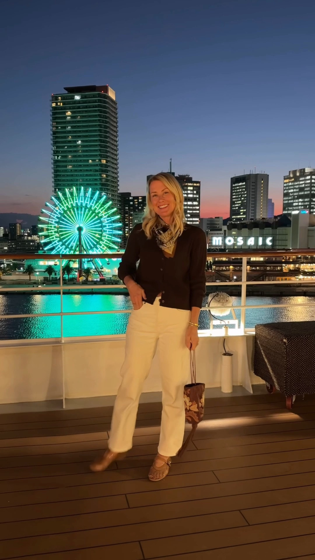 #OOTN for an evening in Kobe!

Jeans: 25