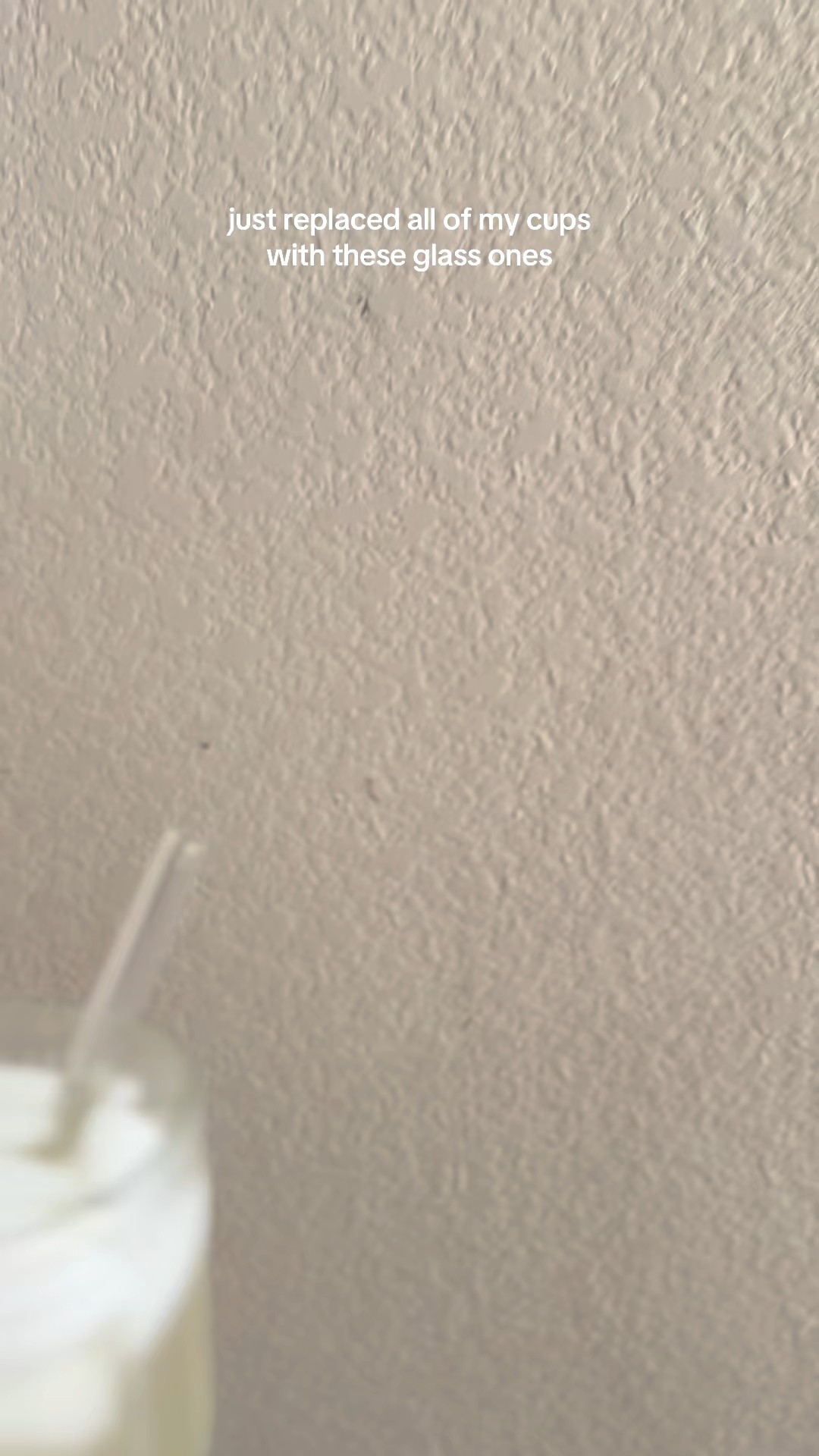 Sip in style with this 19oz ribbed glass tumbler set 🩷🥤 Perfect for iced coffee, smoothies, juice, or your favorite cocktails! Comes with lids and straws for easy, aesthetic sipping. Thick, durable glass that looks gorgeous on your counter and feels even better in your hand. The ultimate mix of trendy + timeless ✨

#LTKGiftGuide #LTKHoliday #LTKdayinmylife