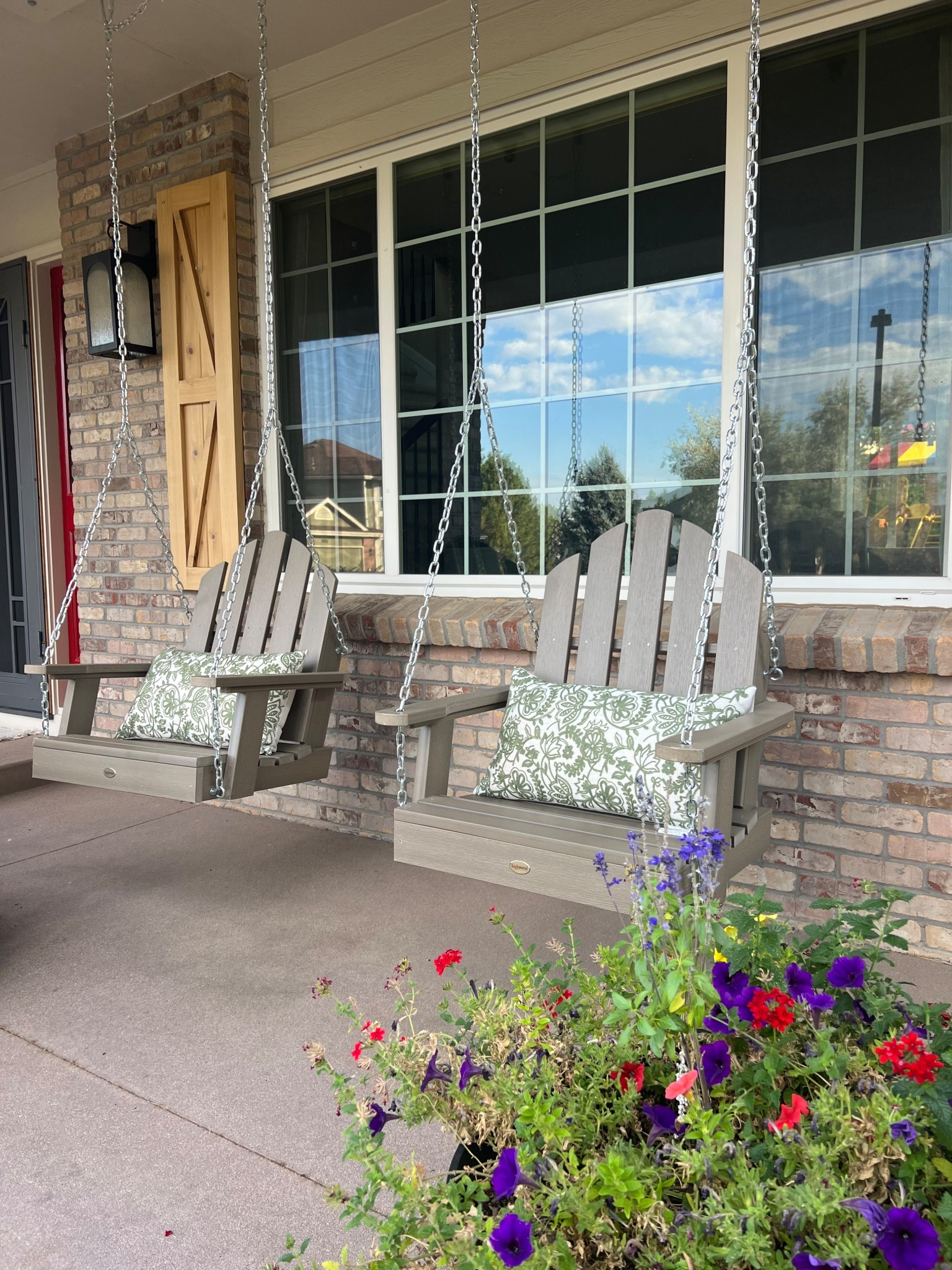 Obsessed with these porch swings and I can’t wait till spring and summer 

#LTKHome #LTKdayinmylife