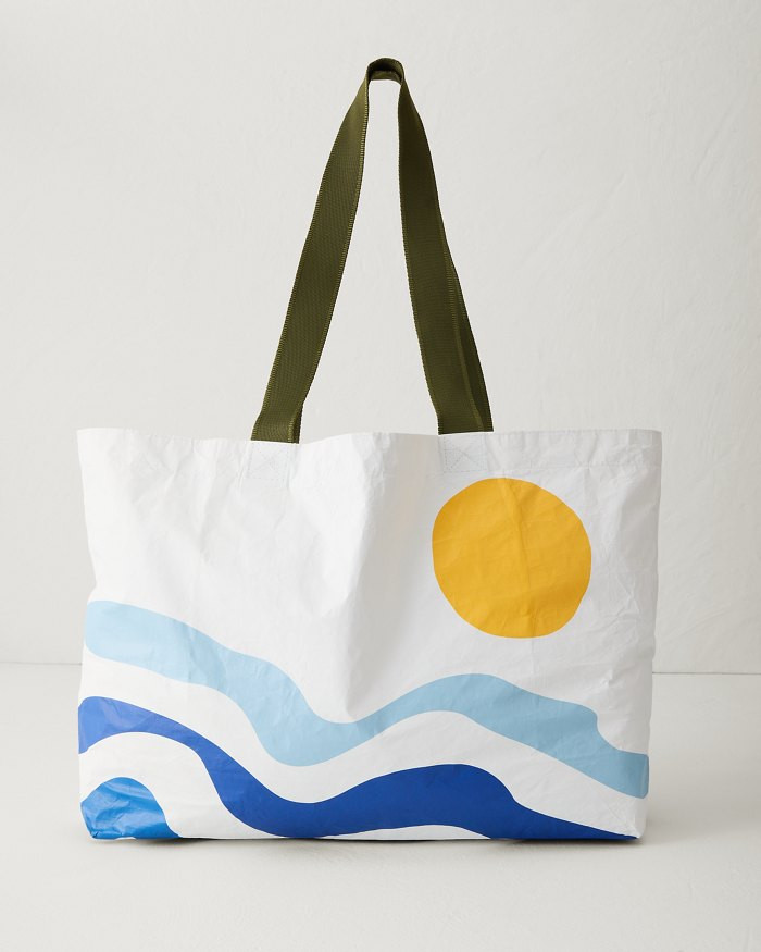 Aloha Collection Soleil Reversible Holo Holo Tote | Tommy Bahama