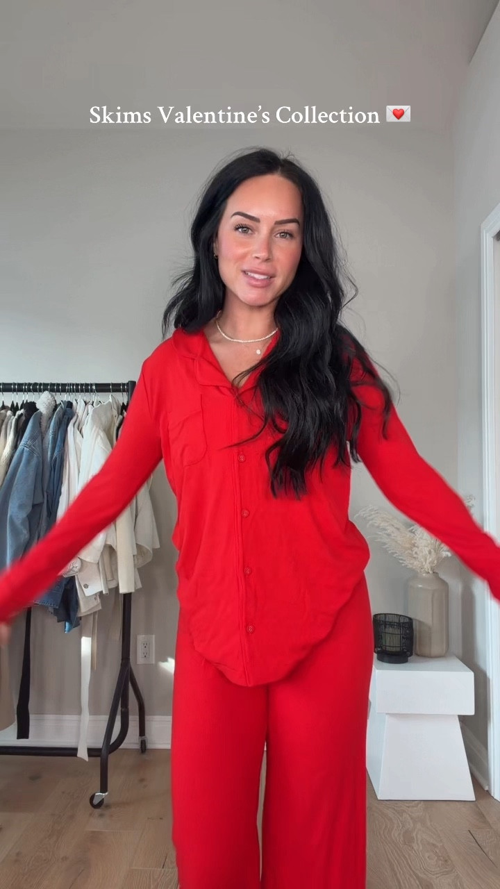 Absolutely love skims Pjs and her Valentine’s Day collection is always my favorite every year!! ♥️ I will have these on my LTK in the @skims section! 

My sizing 5’7, 145lbs, 32dd
I’m wearing a size small in the red, size medium in the pink animal print.

#LTKootd #LTKU #LTKgrwm