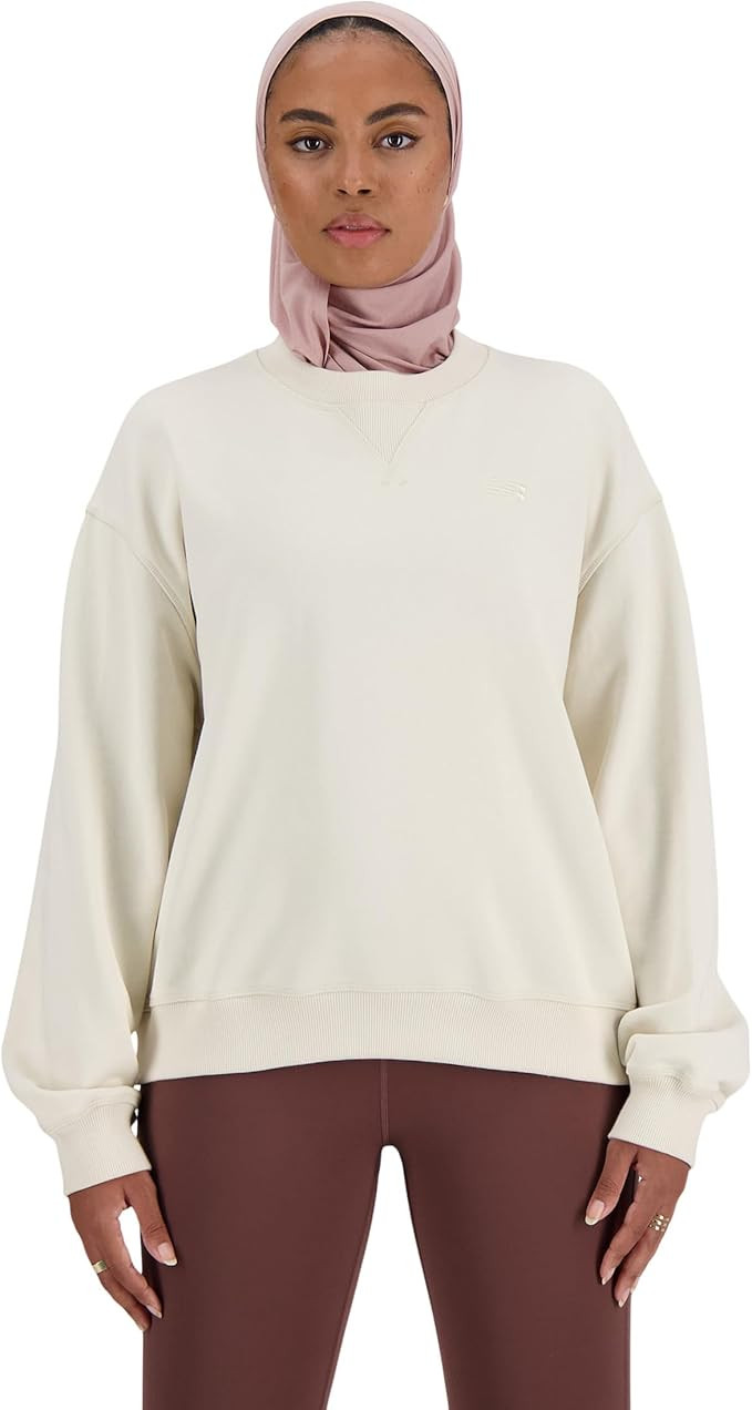 New Balance Women's Athletics French Terry Crew Sweatshirt | Amazon (US)
