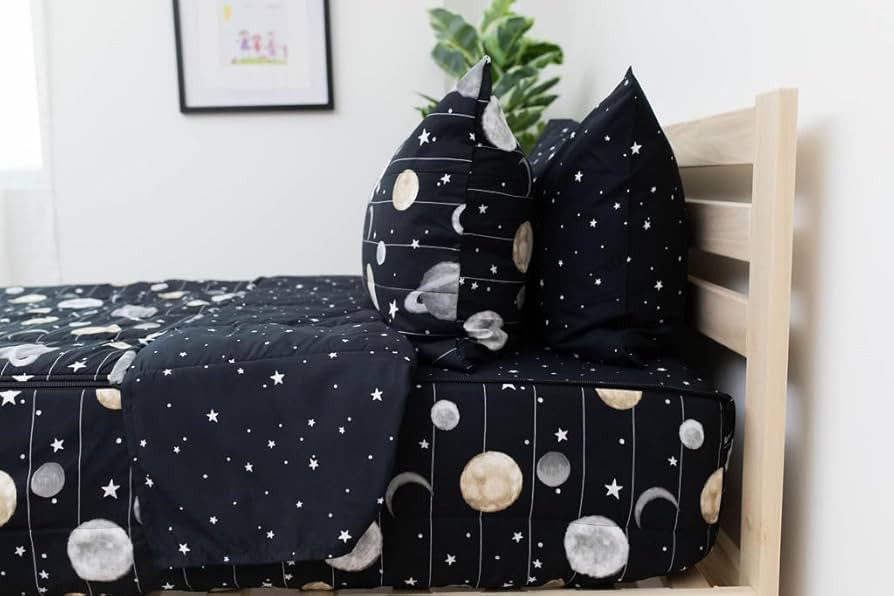 Beddy's Space Theme Kids Durable Zipper Bedding, Bed in a Bag, Black Sheets and Universe Galaxy C... | Amazon (US)